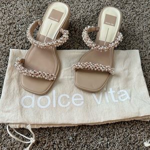 Dolce Vita River Pearl Heels